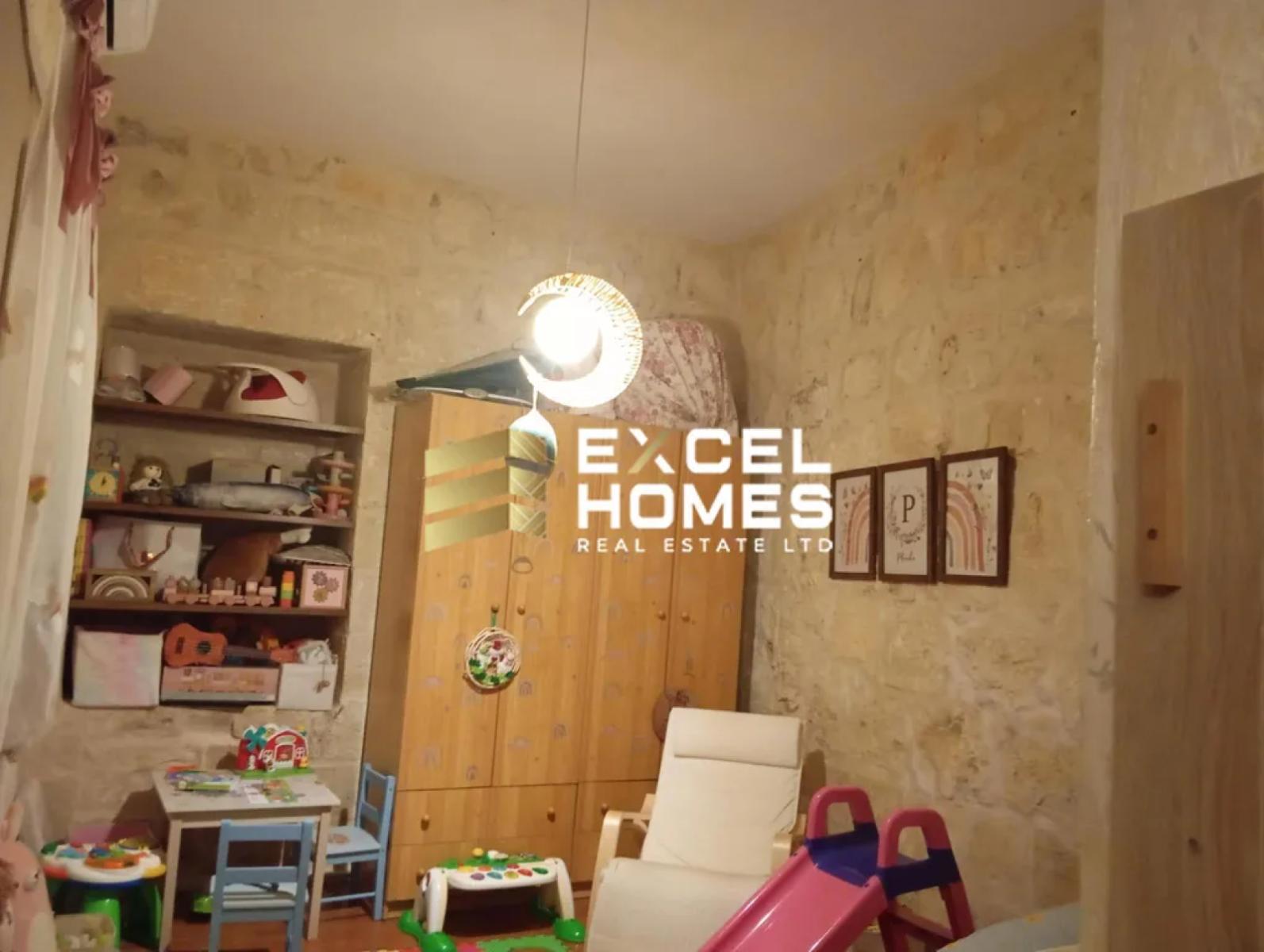 feedimg_mqs4t3l44im4fJ96QQX